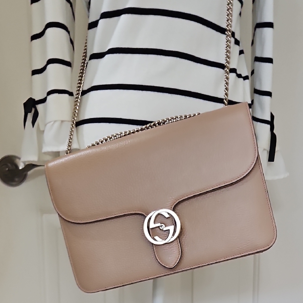 Authentic Guaranteed Gucci Beige Crossbody Bag.  Box and Dustbag Included.
